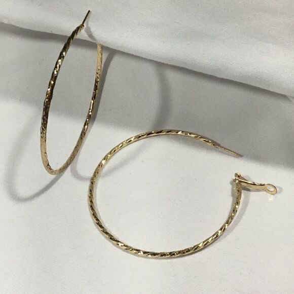 Twisted Large Gold Tone Hoops (UC3) - Picture 1 of 5